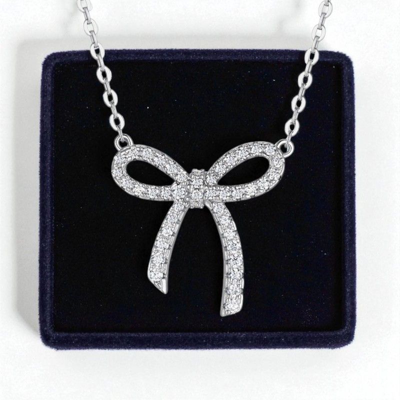 Mira Moissanite Necklace