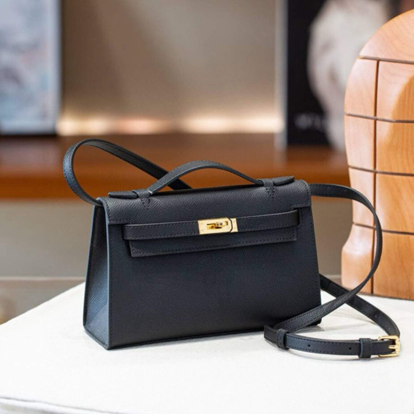 Cleo Crossbody
