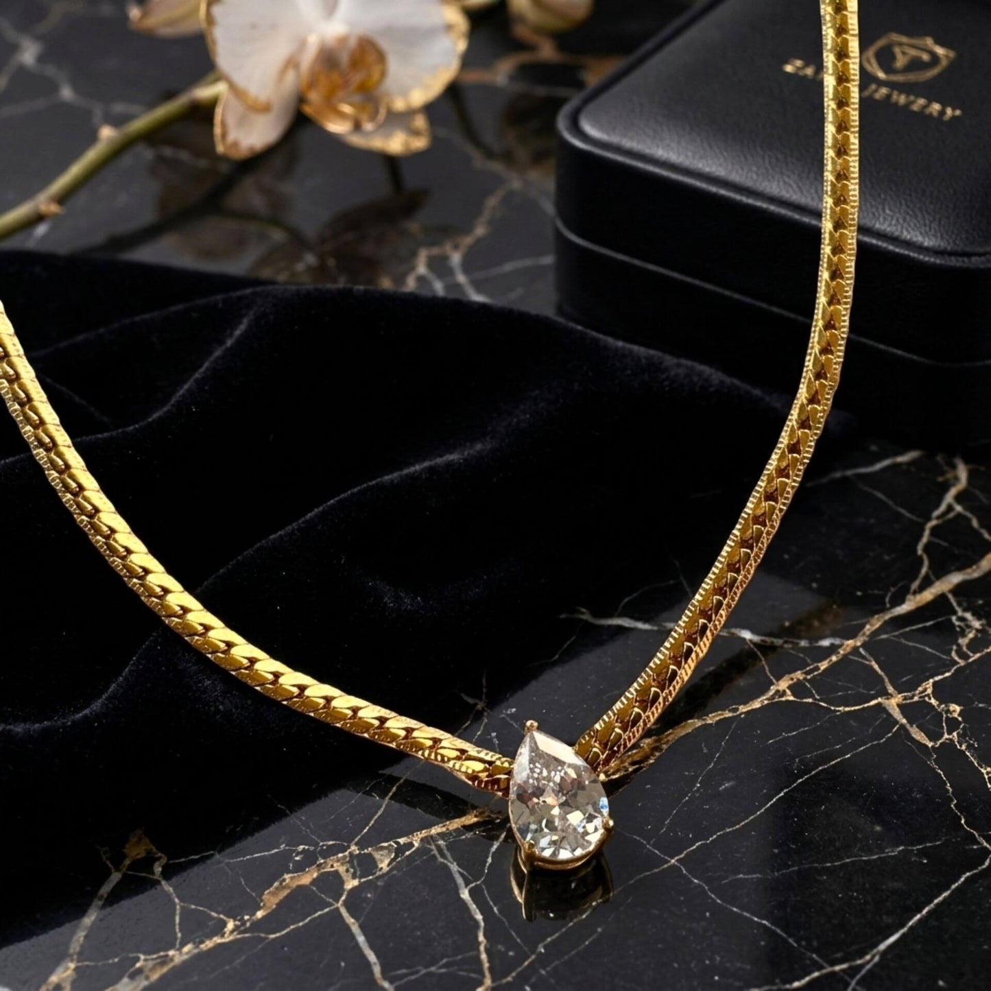 Dainty Gold Necklace